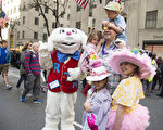 组图：纽约复活节游行帽子争艳第五大道