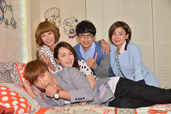 剧中主演:唐禹哲、小薰、李维维、Darren、洪小铃。(三立提供) 剧中主演:唐禹哲、小薰、李维维、Darren、洪小铃。(三立提供)