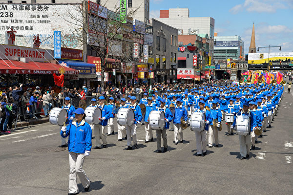 2014紐約民眾紀念“四·二五”遊行集會(戴兵/大紀元) 2014紐約民眾紀念“四·二五”遊行集會(戴兵/大紀元)