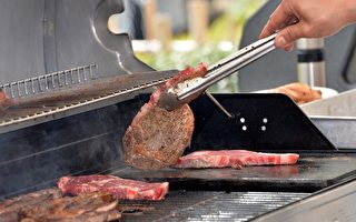 美国牛猪肉价创新高 培根汉堡年涨15%