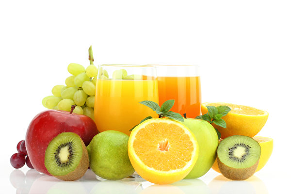 顧健康補充維生素 吃水果比喝果汁更營養