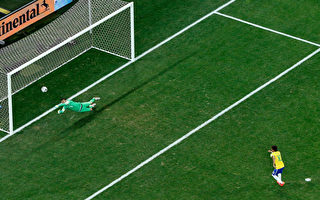 世界杯揭幕战 巴西逆转克罗地亚3：1
