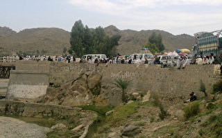 巴基斯坦与塔利班冲突加剧 巴民越境避难