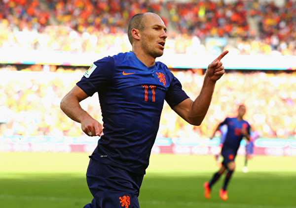 荷蘭隊的羅本射門成功，為該隊取得第一分。(Cameron Spencer/Getty Images)
