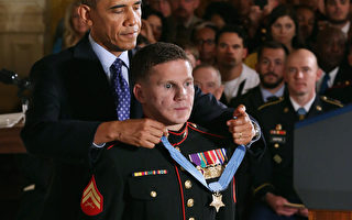 身擋手榴彈護同僚 美陸戰隊員獲榮譽勳章