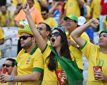 6月28日，巴西球迷（VANDERLEI ALMEIDA／AFP／Getty Images）