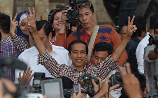 印尼总统选举两候选人皆宣称胜选
