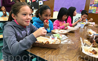 減少午餐浪費 加州奧克蘭小學出招