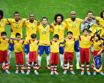 7月8日，巴西隊在同德國的半決賽前，怎麽也沒有想到將遭受1-7的慘敗。 (Jamie McDonald/Getty Images)