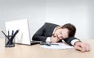 睡眠不足变迟钝 4种负效应影响工作