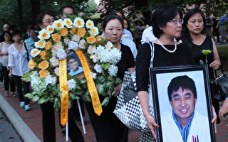 北卡三角區燭光悼念遇害華裔教授劉鋒