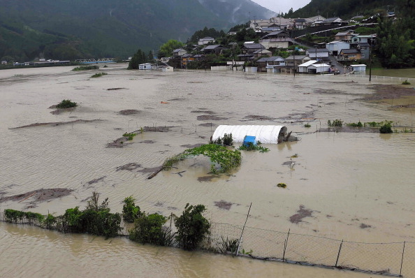 強颱 夏浪 襲日本10死70傷 颱風 大紀元