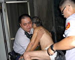老翁久病厭世 勇警擒抱脫險境