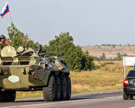 俄装甲车黑夜越境 遭乌克兰军方摧毁