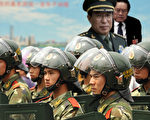 徐才厚和周永康這兩個江澤民集團要員被抓後，北京當局一反過去的強硬立場，近期在外交上有所調整。（大紀元合成圖）