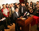 2013年中國人獲美庇護最多 成功率達81%