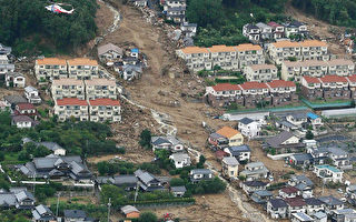 组图：日本广岛破纪录豪雨 泥石流致32死9人失踪
