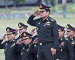 泰国国会21日宣布巴育（Prayuth Chan-ocha）（前）出任泰国第29任总理。（AFP）