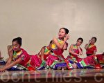 第16届暑期中国传统舞蹈夏令营结业演出。（王月娥/大纪元）