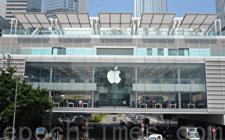 直击iPhone6香港开售 陆客百万现金收机
