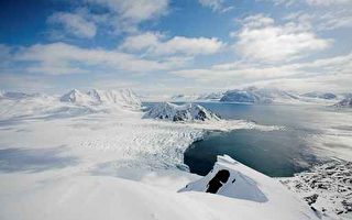 新地圖顯示南極北極冰層下或藏隱秘世界