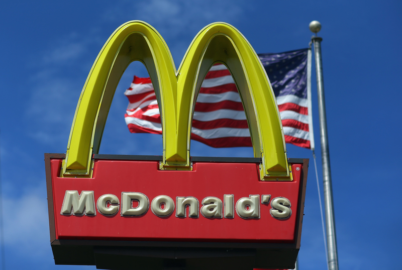 [新聞] 美國麥當勞正在取消飲料免費續杯 其它餐廳