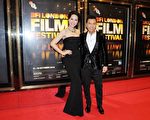 甄子丹與老婆亮相倫敦電影節。(華映提供)