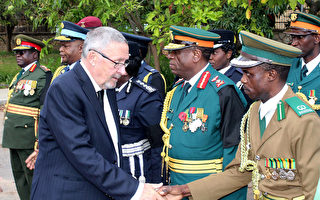 尚比亞副總統任臨時總統