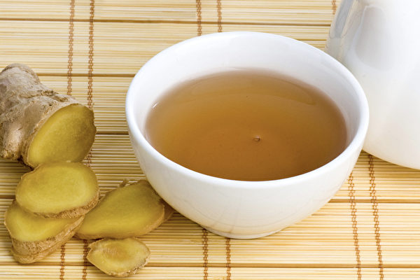 姜汤是能让身体变暖和的最简单又有效的饮品。