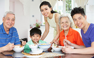 百行孝為先 美華裔家庭觀念強