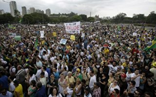 不爽羅賽芙 巴西數千民眾示威