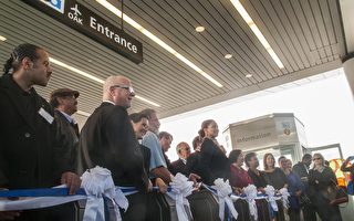 感恩节前 湾区捷运开通奥克兰机场线