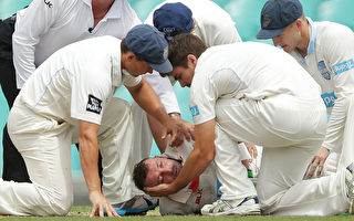 澳洲板球队员休斯被球击中 正在医院抢救