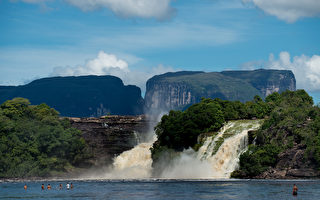 组图：委内瑞拉卡奈玛国家公园独特景观