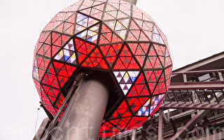 新年倒计时 时报广场水晶球完成最后测试
