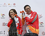 毛舜筠、陳志雲出席中環舉辦的單車馬拉松競賽。（余鋼／大紀元）