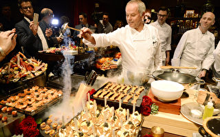 組圖：87屆奧斯卡晚宴 北京烤鴨上桌