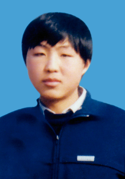 李忠民，男，31歲，遼寧省大連市法輪功學員，2003年3月4日在瀋陽大北監獄被迫害致死。（明慧網）