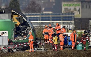 瑞士发生列车相撞 近50人受伤