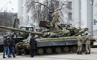 组图：乌克兰展乌东战地缴获的俄制武器