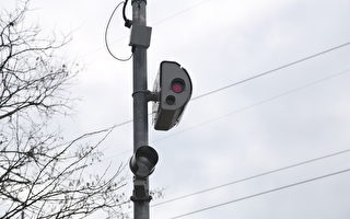 加州新提案 取消交叉路口红灯摄像