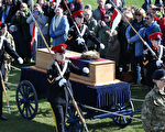 理查三世的遺骸22日將被移送萊斯特大教堂。(Peter Macdiarmid/Getty Images)