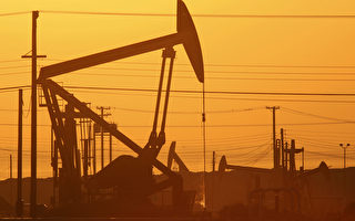 美原油暴涨逾4.5%  原油库存及钻井数双降