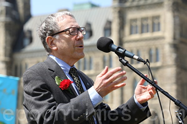 前司法部長、資深國會議員考特勒(Irwin Cotler)(大紀元圖片) 前司法部長、資深國會議員考特勒(Irwin Cotler)(大紀元圖片)