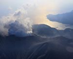 日本口永良部火山喷发 岛民全撤