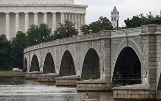 美基礎設施面臨挑戰 阿靈頓紀念大橋成代表