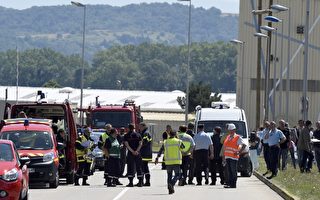 法国东南部遭恐袭 1死多伤 多名嫌犯被捕