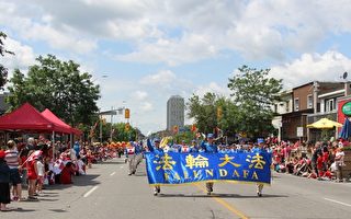 加拿大國慶日盛大慶祝 華人喜見法輪功