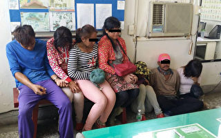 雲林外事警察22日宣布在褒忠鄉查獲7名逃逸印尼外勞非法工作，以違反入出國及移民法等，將非法外勞及雇主移送法辦。（警方提供）