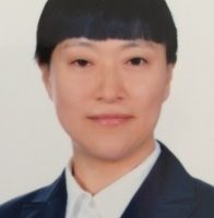 长春十佳教师李妍告江
